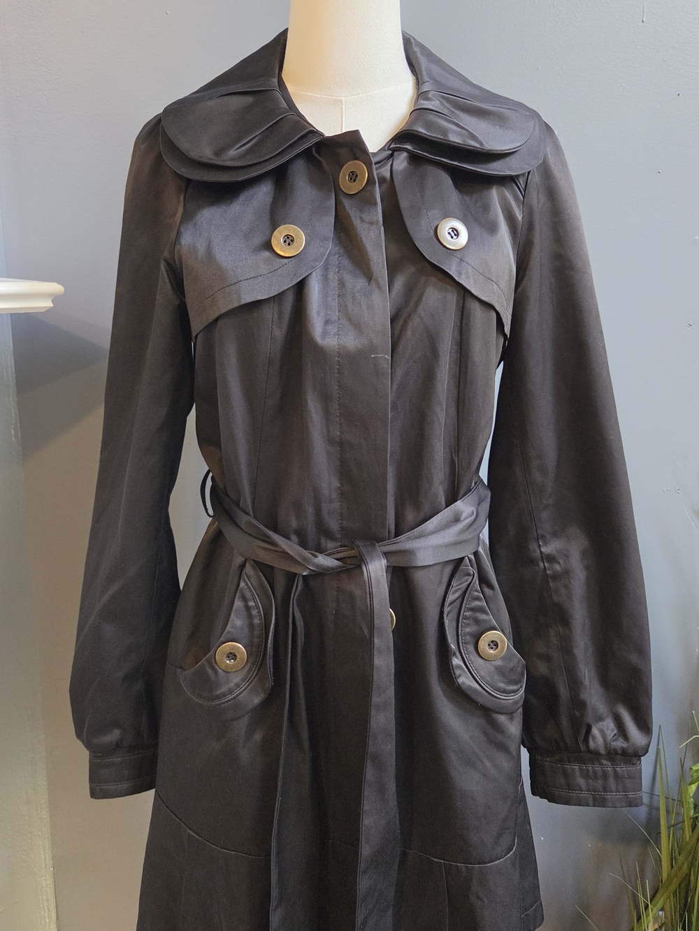 Green With Envy - Y2K- Black Belted Trench Coat Jacket- Size: Med.